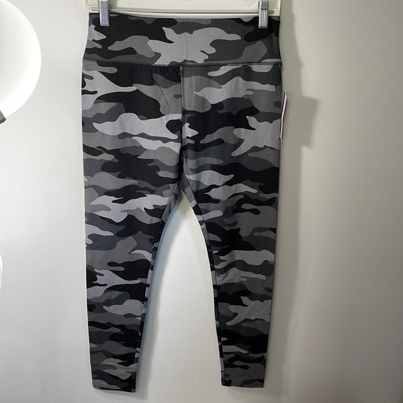 NWT wild fable camouflage high rise legging stretch, multiple pairs - Picture 1 of 6